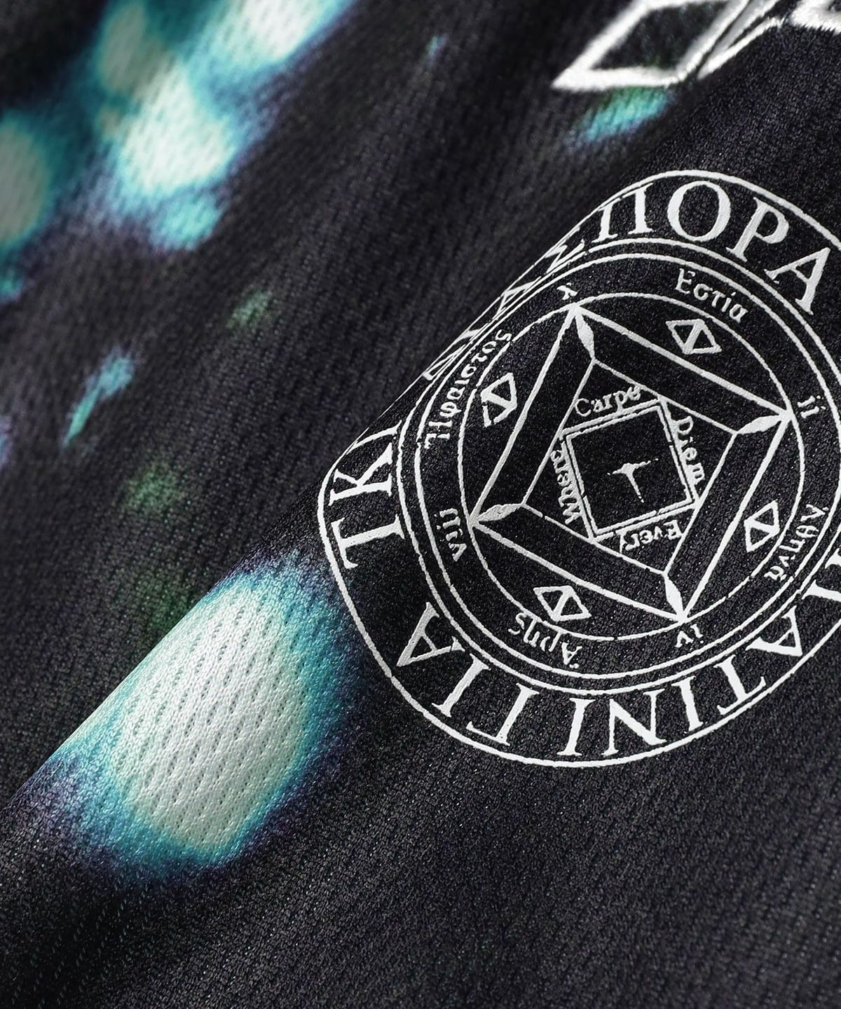 BEAMS T(ビームスT)Diaspora skateboards / YE PIIPS Football BEAMS T(ビームスT)Diaspora skateboards / YE PIIPS Football