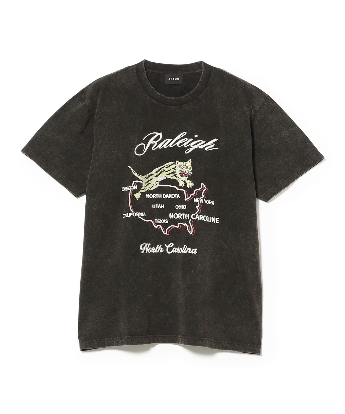 BEAMS（ビームス）Embroidery like print Souvenir T-shirt（Tシャツ 