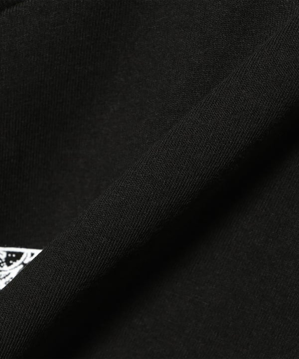 BOOK WORKS / Wilbur Tee