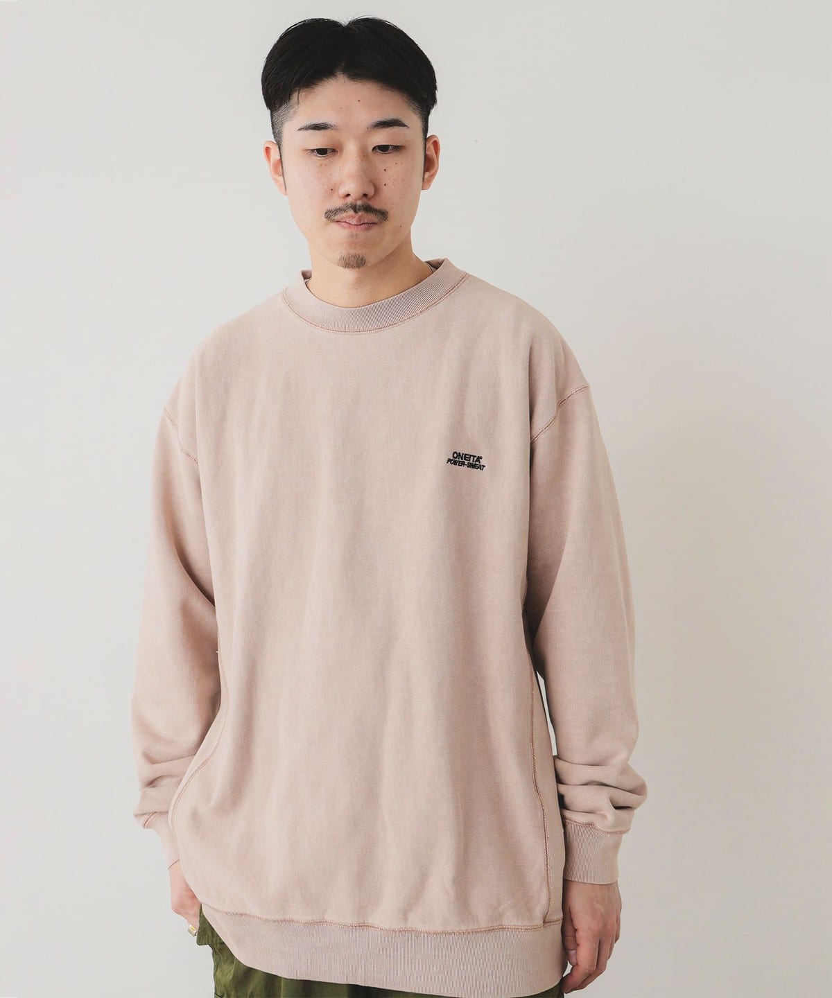 BEAMS（ビームス）ONEITA / Pigment Dye Crewneck Sweat（トップス