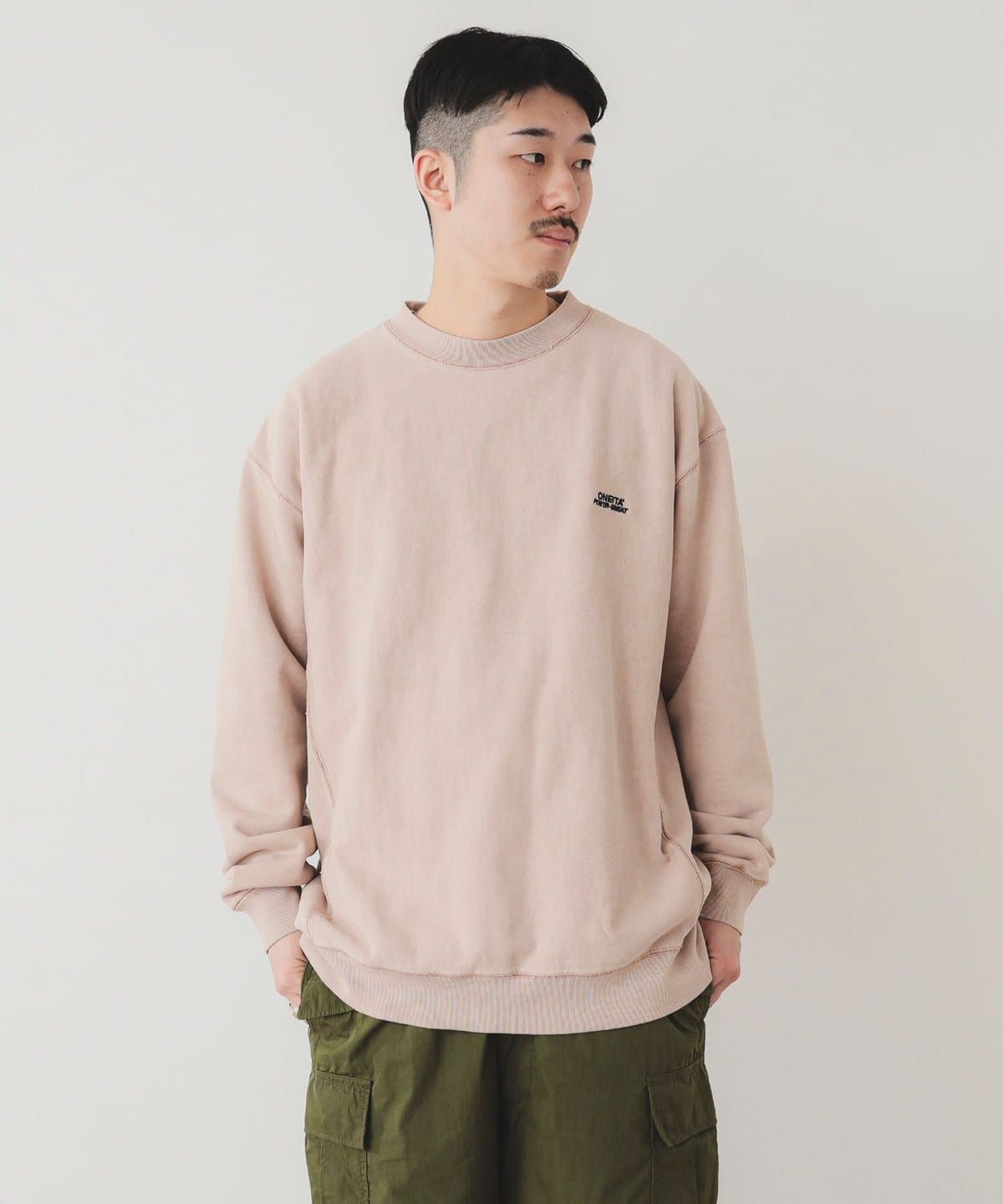 BEAMS BEAMS ONEITA Pigment Dye Crewneck Sweat (tops sweat) mail