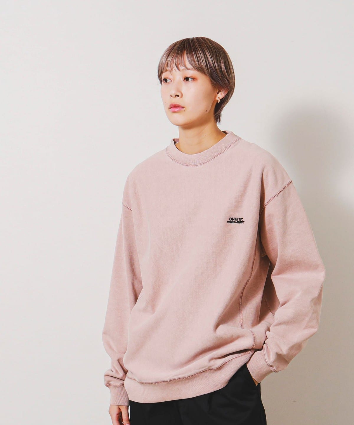 BEAMS（ビームス）ONEITA / Pigment Dye Crewneck Sweat（トップス