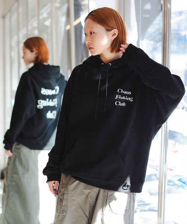 BEAMS T（ビームスT）Chaos Fishing Club / LOGO HOODIE（トップス パーカー）通販｜BEAMS