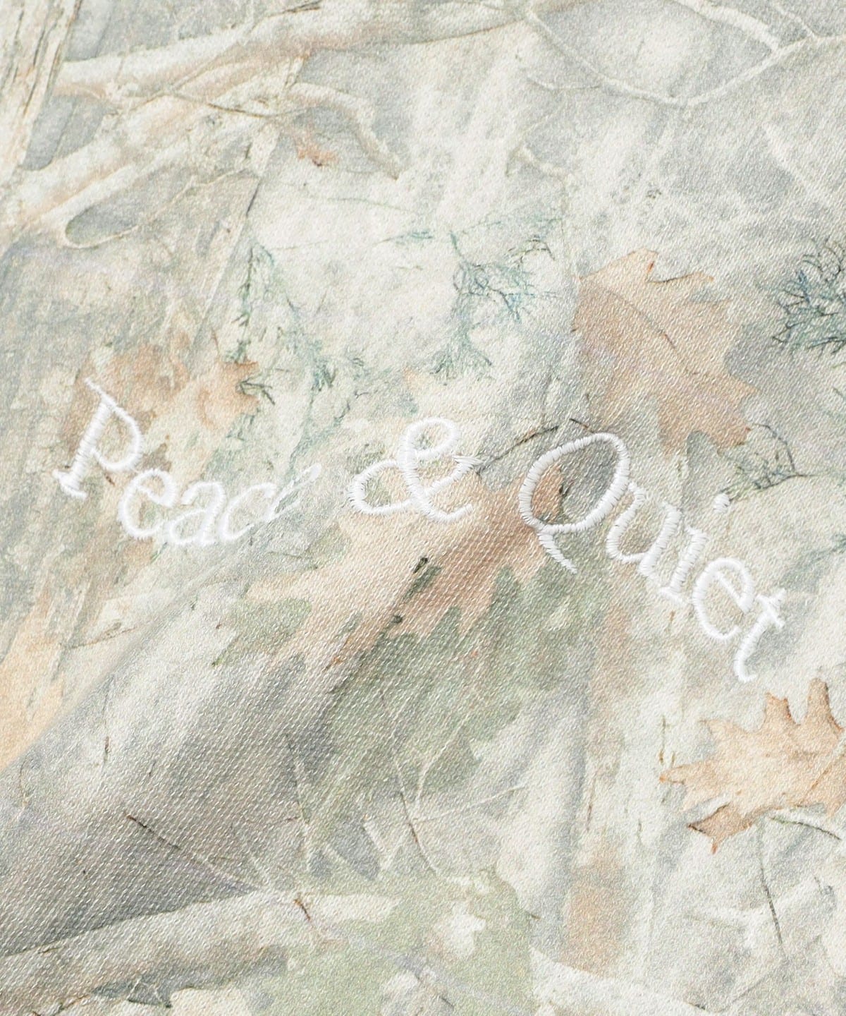 BEAMS T（ビームスT）Museum of Peace & Quiet / WORDMARK CAMO 