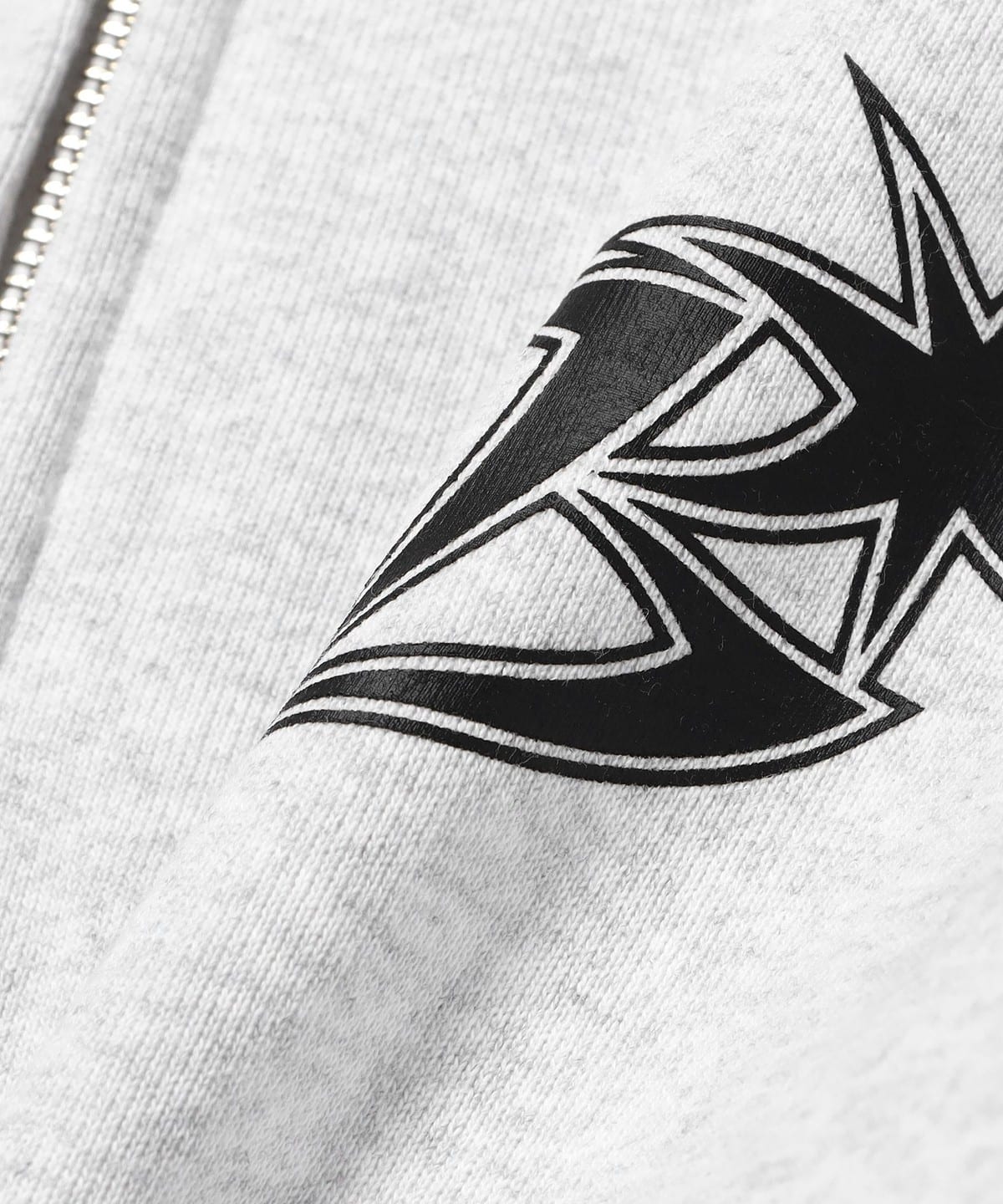 BEAMS T（ビームスT）BoTT / B Logo Zip Hoodie（トップス パーカー 