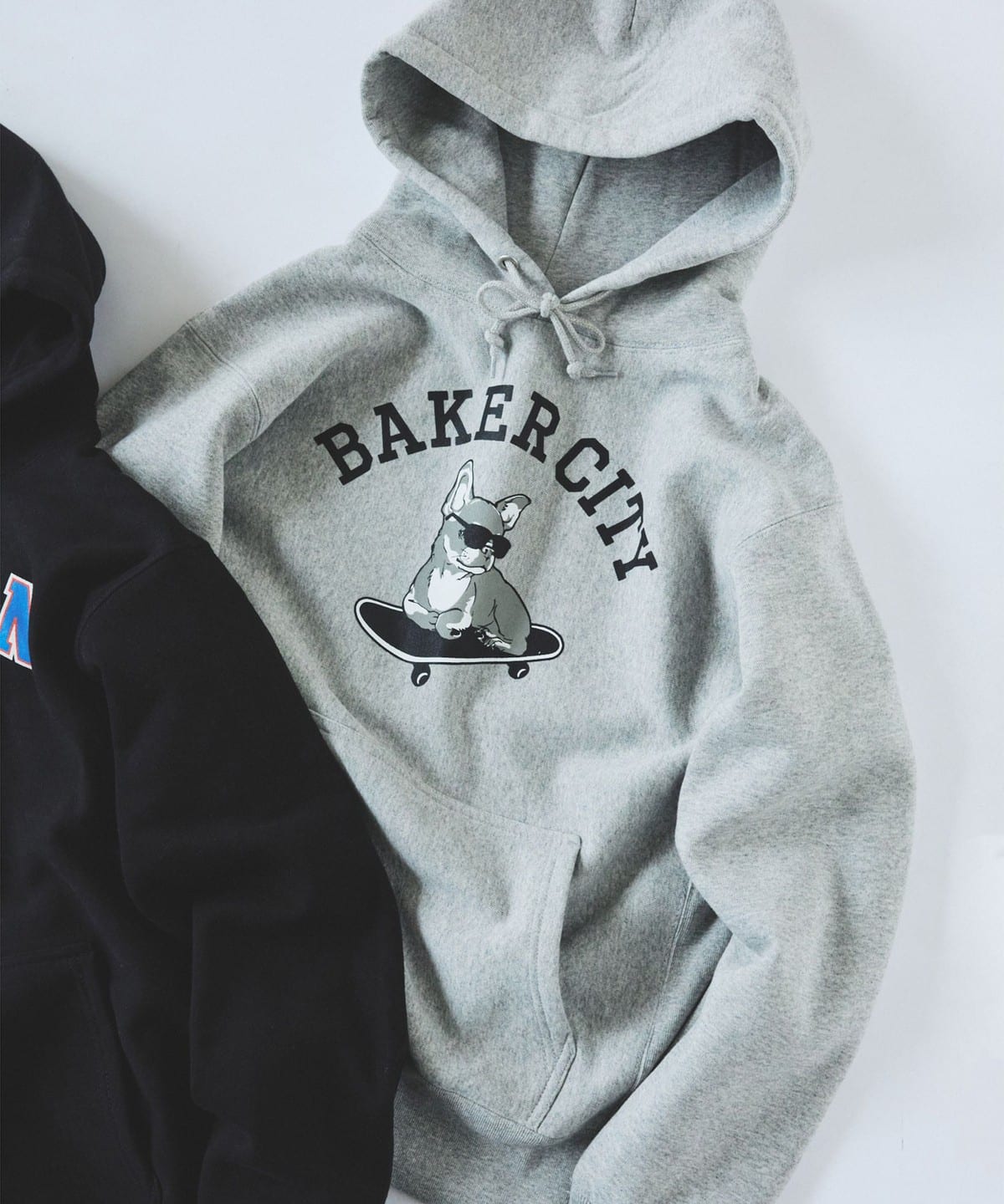 BEAMS（ビームス）fLAnsisCA / Print Sweat Hoodie 25AW（トップス