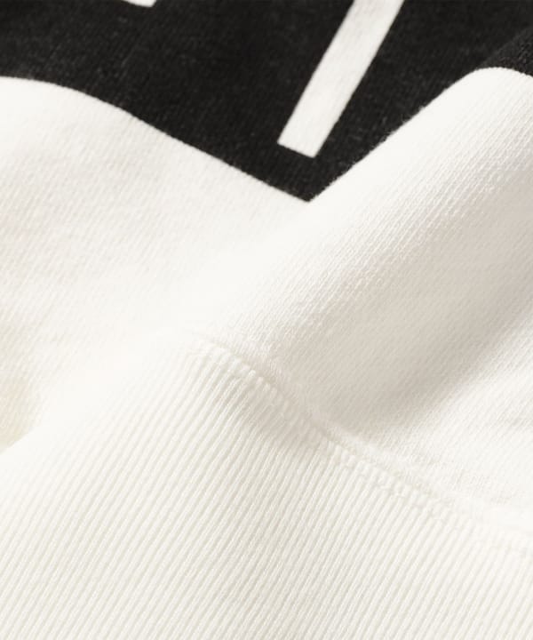 C.E / PORTRAY CREW NECK