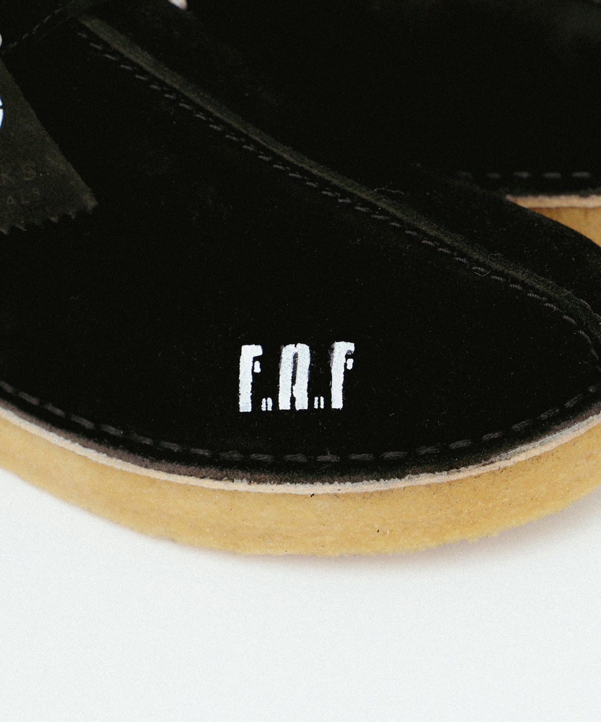 BEAMS T（ビームスT）【アウトレット】FAF (Fake As Flowers) × CLARKS 