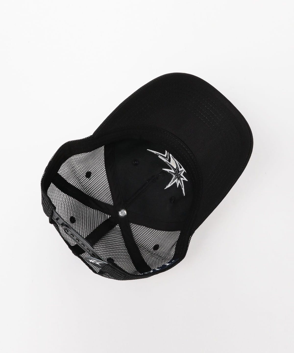 BEAMS T（ビームスT）BoTT / B Logo Mesh-Back 5-Panel Cap（帽子