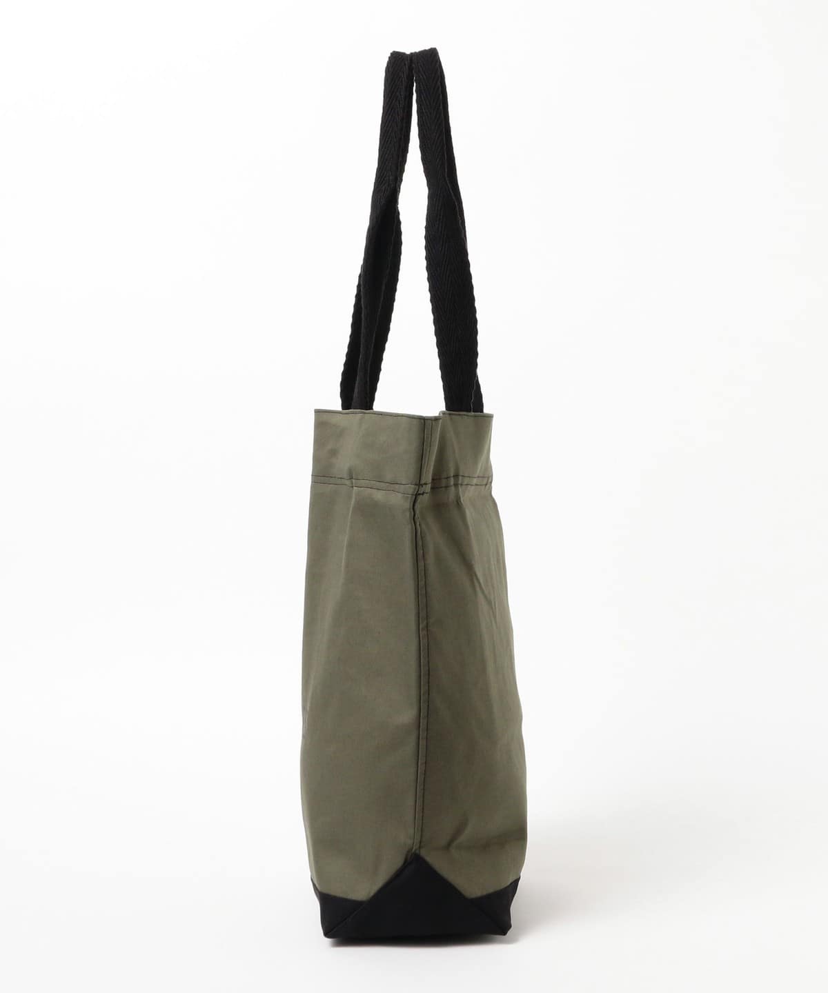 THAMES MMXX / GAMBOL 包