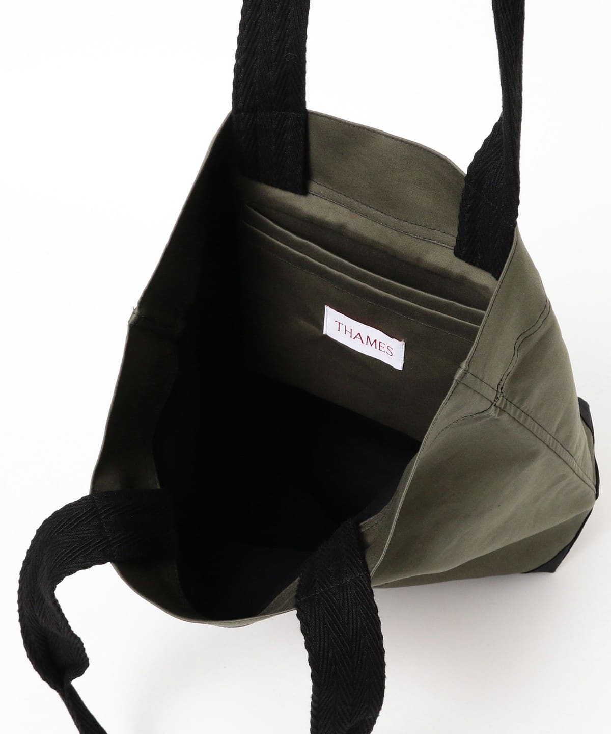 THAMES MMXX / GAMBOL 包