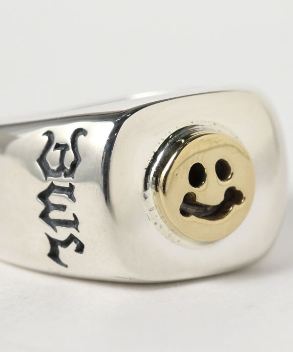 【EXCLUSIVE】Happy Face Signet Ring