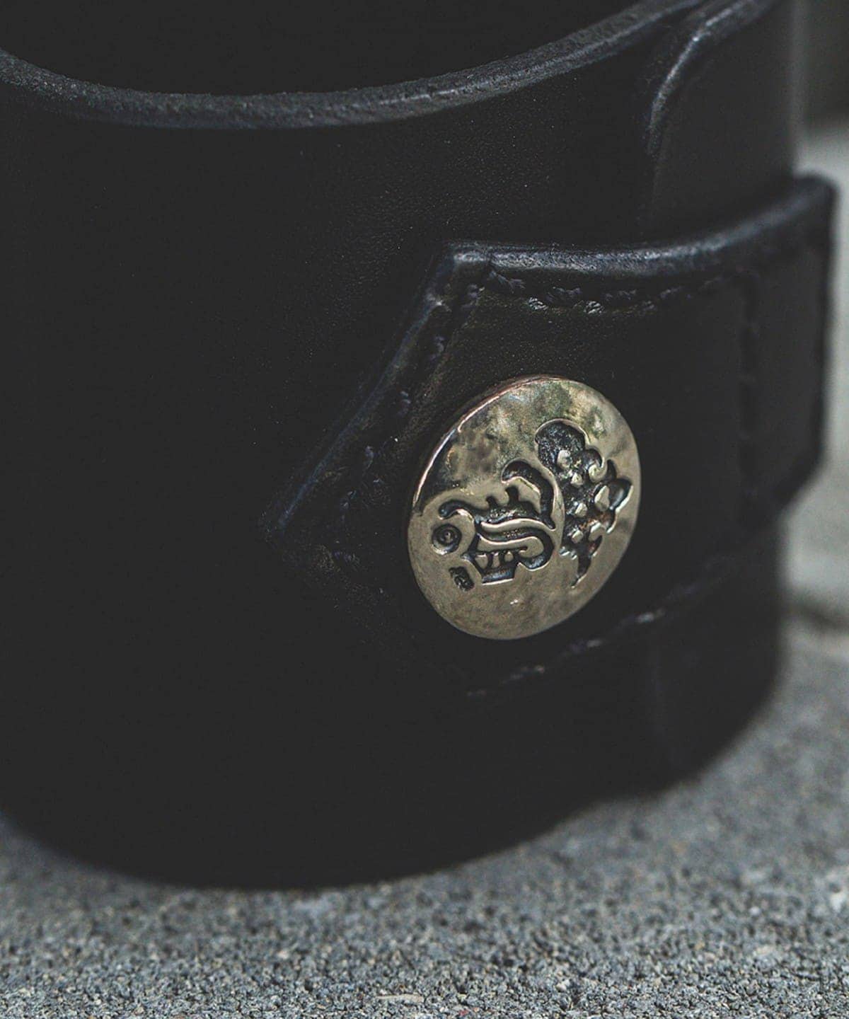 ビルウォールレザー×クライミー　コラボ　ブレスレット　レザー　黒 Bill Wall Leather（ビルウォールレザー）【EXCLUSIVE】Leather Cuff