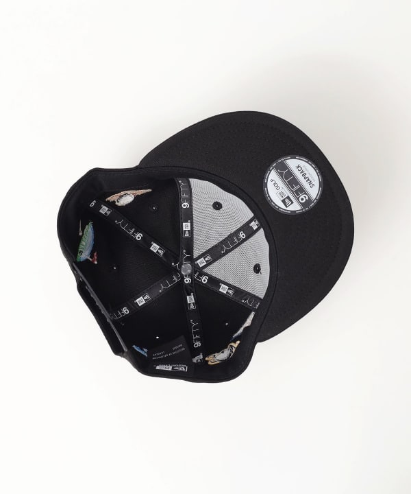 美品【ニューエラ×ビームス・ゴルフ】限定コラボ フラッグ ロゴ キャップ 黒×銀 別注 NEW ERA 3Dフラッグ刺繍 9FIFTY キャップ(【男性】キャップ