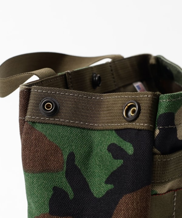 【別注】BRIEFING / WOODLAND CAMOUFLAGE カートバッグ