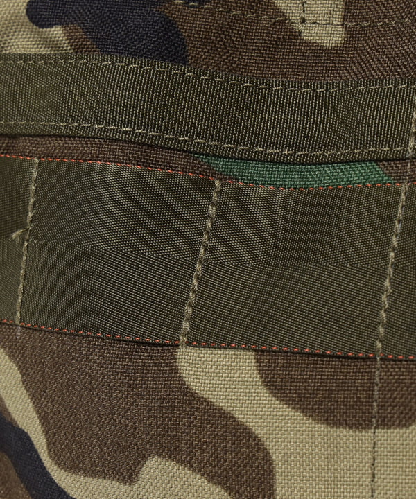 【別注】BRIEFING / WOODLAND CAMOUFLAGE カートバッグ
