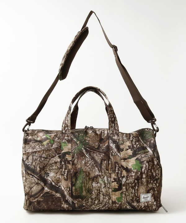 Herschel Supply / Real Tree ダッフル バッグ