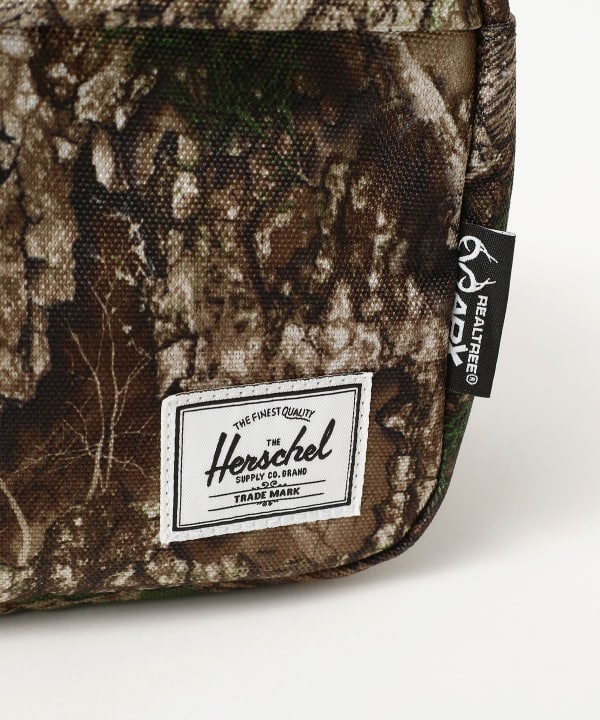 Herschel Supply / Real Tree トラベルキット ポーチ