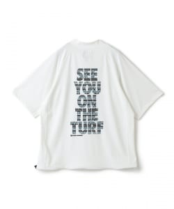 【別注】MAGIC NUMBER / SEE YOU ON THE TURF バッグロゴ モックネックシャツ