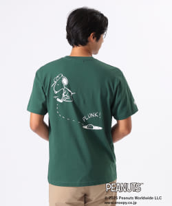 〈UNISEX〉PEANUTS スヌーピー バックプリント Tシャツ.