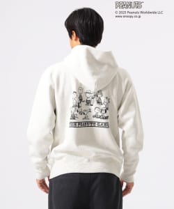 〈MEN〉【別注】Champion / THE PEANUTS GANG リバースウィーブ(R) パーカー．