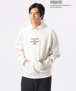 〈MEN〉【別注】Champion / THE PEANUTS GANG リバースウィーブ(R) パーカー