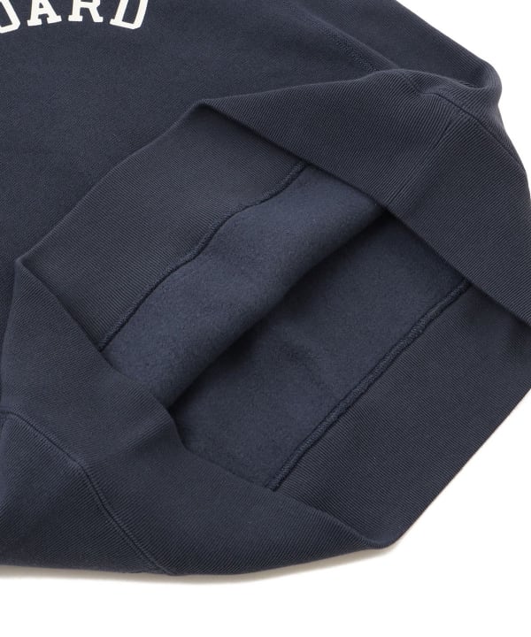 Champion＞の代名詞「リバースウィーブ」を 快適なゴルフウェア