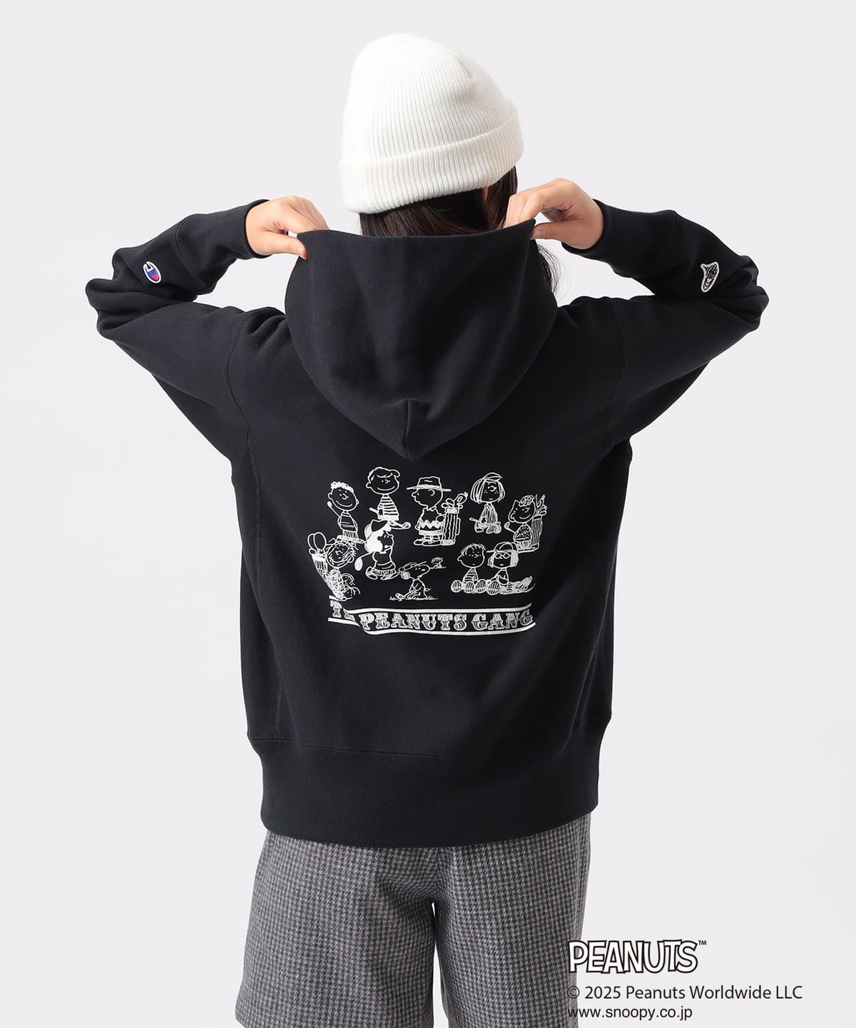 〈WOMEN〉【別注】Champion チャンピオン / THE PEANUTS GANG リバースウィーブ(R) パーカー トップス WOMEN BLACK S 〈WOMEN〉【別注】Champion チャンピオン / THE PEANUTS GANG リバースウィーブ(R) パーカー トップス WOMEN BLACK S