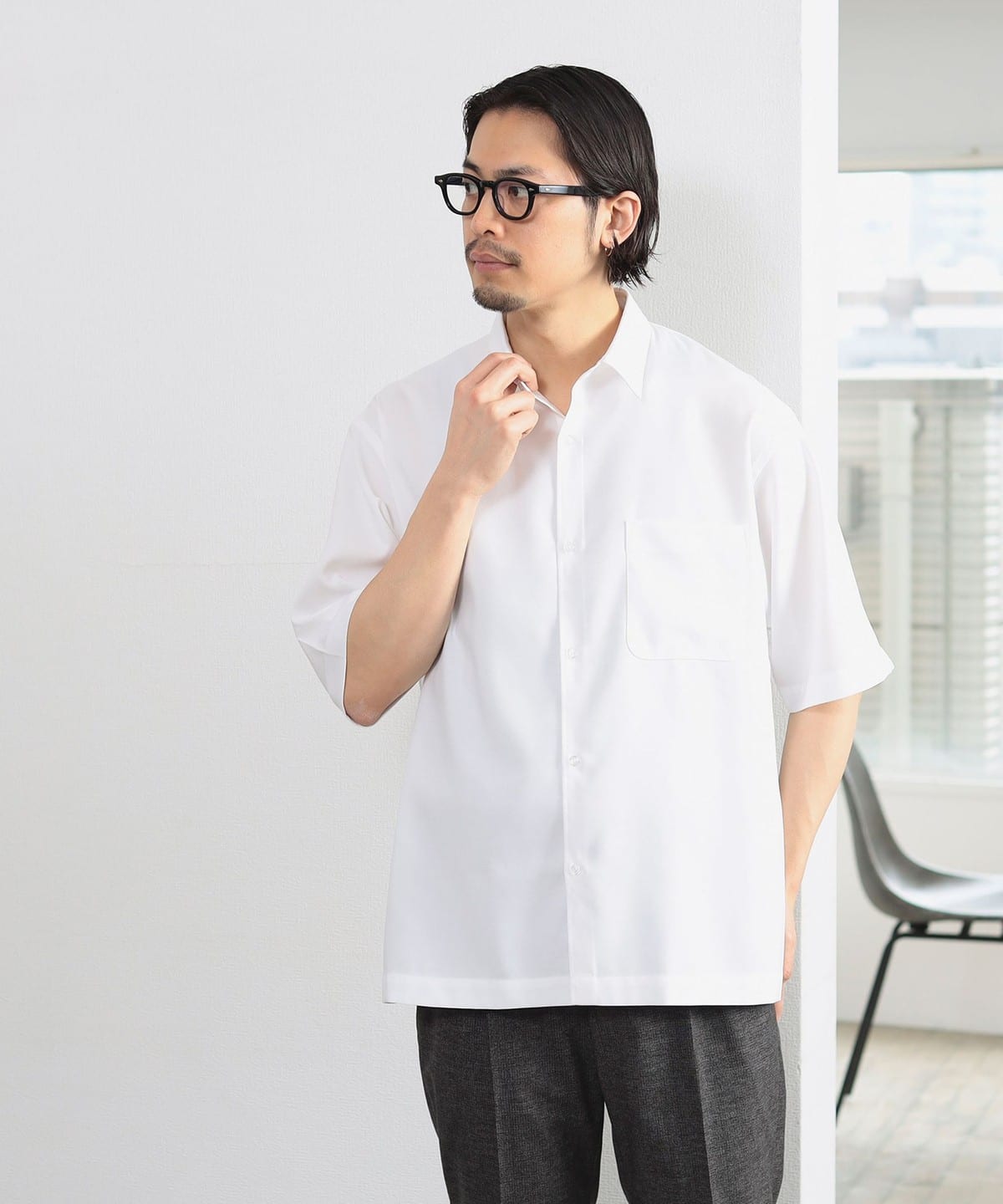 SMART TECH(R) ソリッド レギュラーカラー ショートスリーブ シャツ シャツ・ブラウス MEN WHITE M SMART TECH(R) ソリッド レギュラーカラー ショートスリーブ シャツ シャツ・ブラウス MEN WHITE M