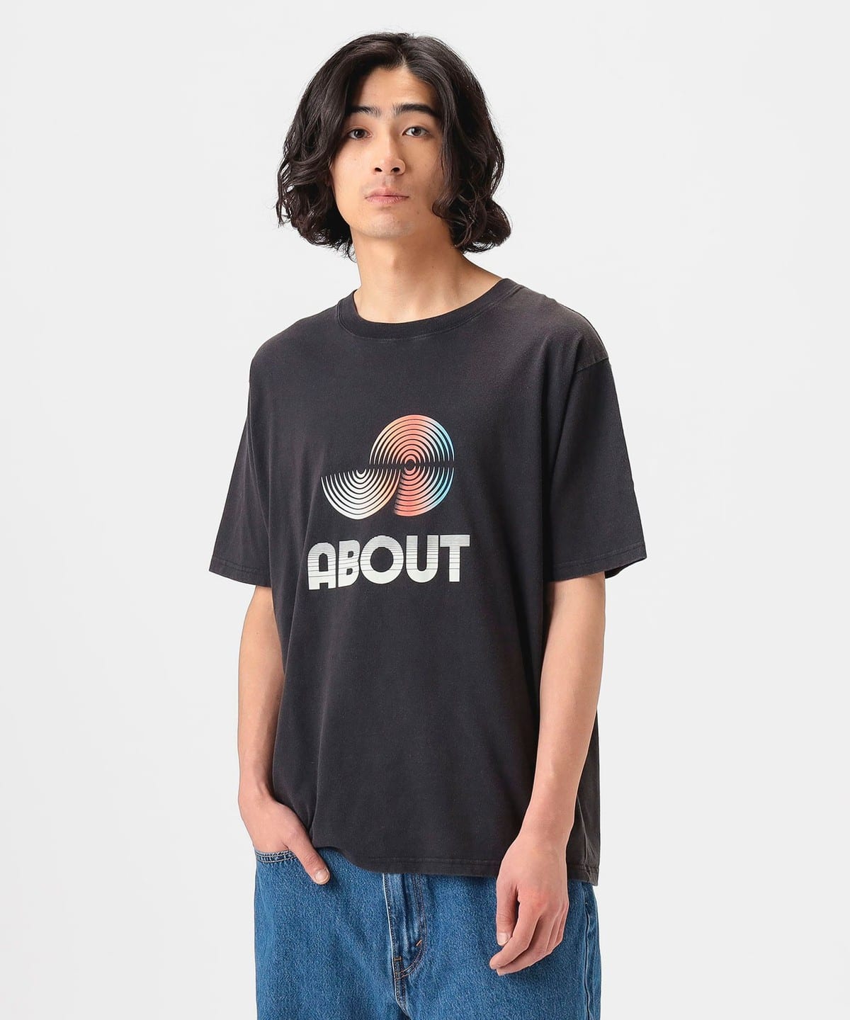 ABOUT プリント クルーネック Tシャツ Tシャツ・カットソー MEN BLACK L ABOUT プリント クルーネック Tシャツ Tシャツ・カットソー MEN BLACK L