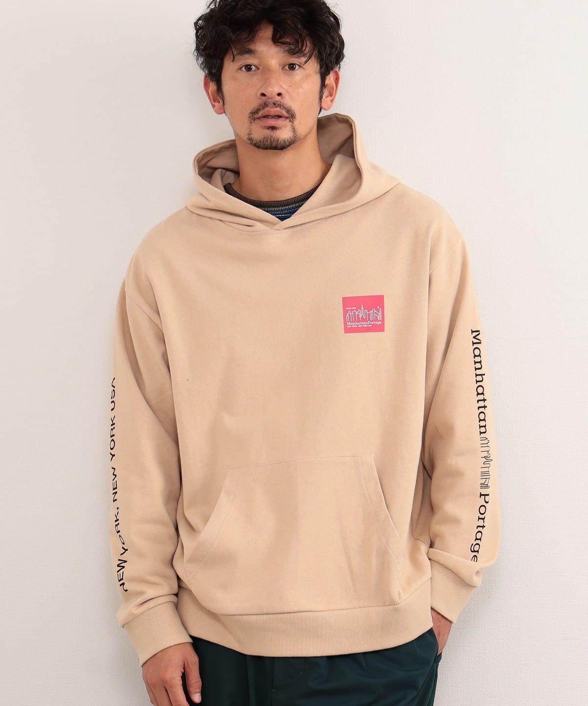 Manhattan Portage マンハッタンポーテージ / 袖ロゴ プリント プルオーバーパーカー トップス MEN BEIGE S Manhattan Portage マンハッタンポーテージ / 袖ロゴ プリント プルオーバーパーカー トップス MEN BEIGE S