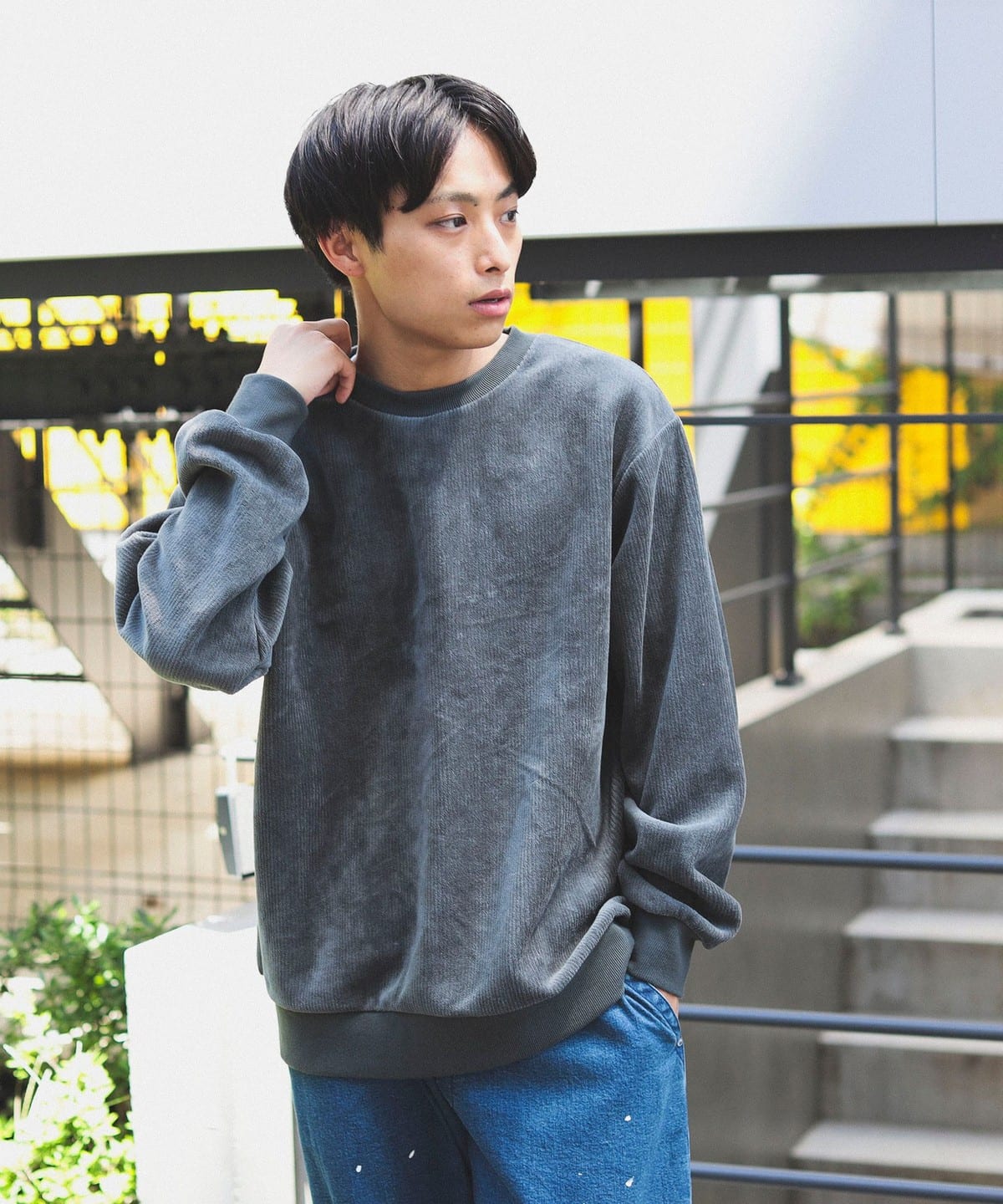 ストレッチ コーデュロイ クルーネック スウエット トップス MEN CHARCOAL GREY M ストレッチ コーデュロイ クルーネック スウエット トップス MEN CHARCOAL GREY M