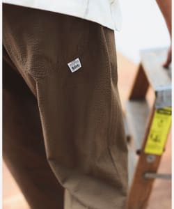 ▲Lee × B:MING by BEAMS / 別注 FLeeasy シアサッカー パンツ