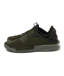 ▲NIKE / ベナッシ スリップ