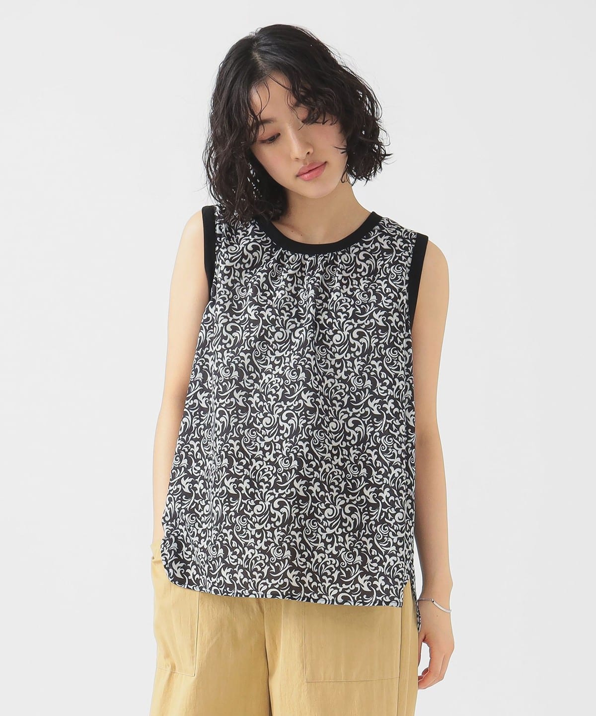 総柄 ブラウス シャツ・ブラウス WOMEN BLACK ONE SIZE 総柄 ブラウス シャツ・ブラウス WOMEN BLACK ONE SIZE