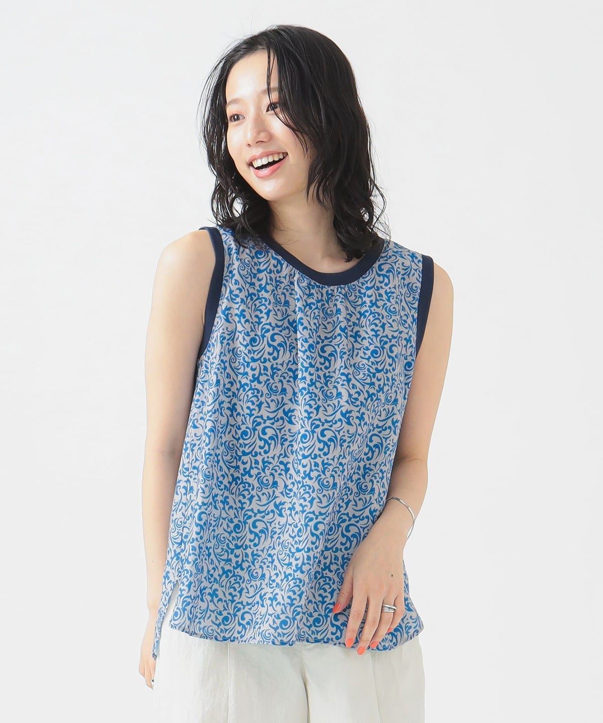 総柄 ブラウス シャツ・ブラウス WOMEN BEIGE ONE SIZE 総柄 ブラウス シャツ・ブラウス WOMEN BEIGE ONE SIZE