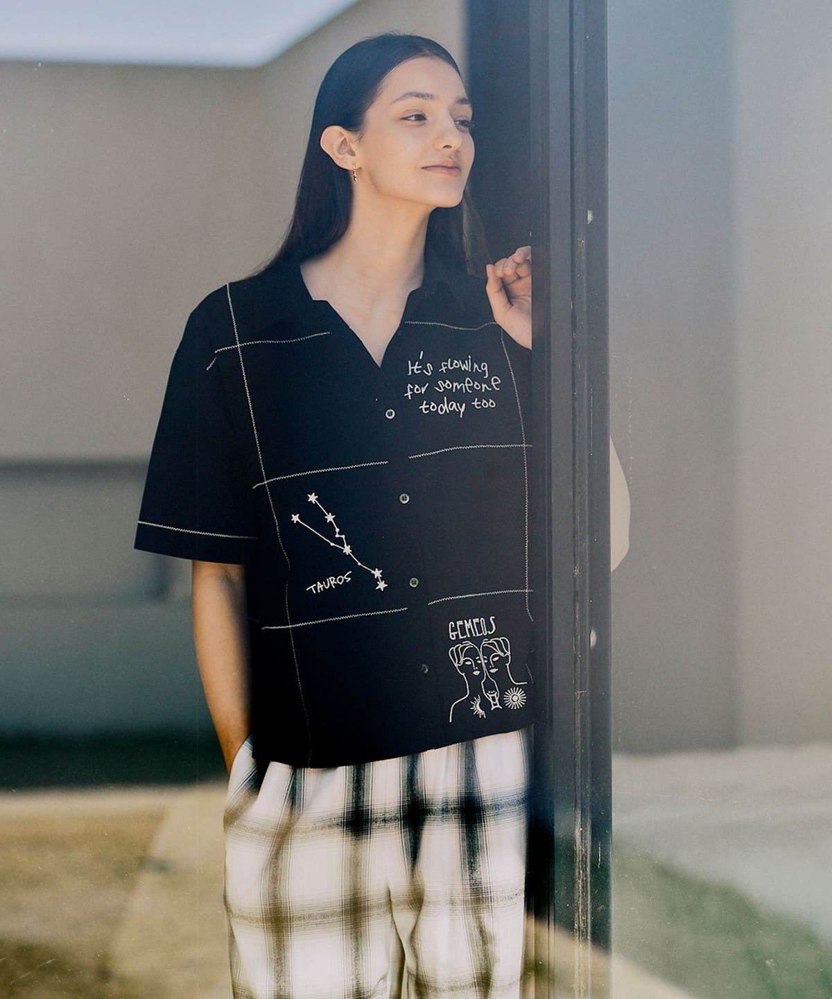 【会員限定 10%OFF 対象品】ブロック 刺繍 シャツ シャツ・ブラウス WOMEN BLACK ONE SIZE 【会員限定 10%OFF 対象品】ブロック 刺繍 シャツ シャツ・ブラウス WOMEN BLACK ONE SIZE