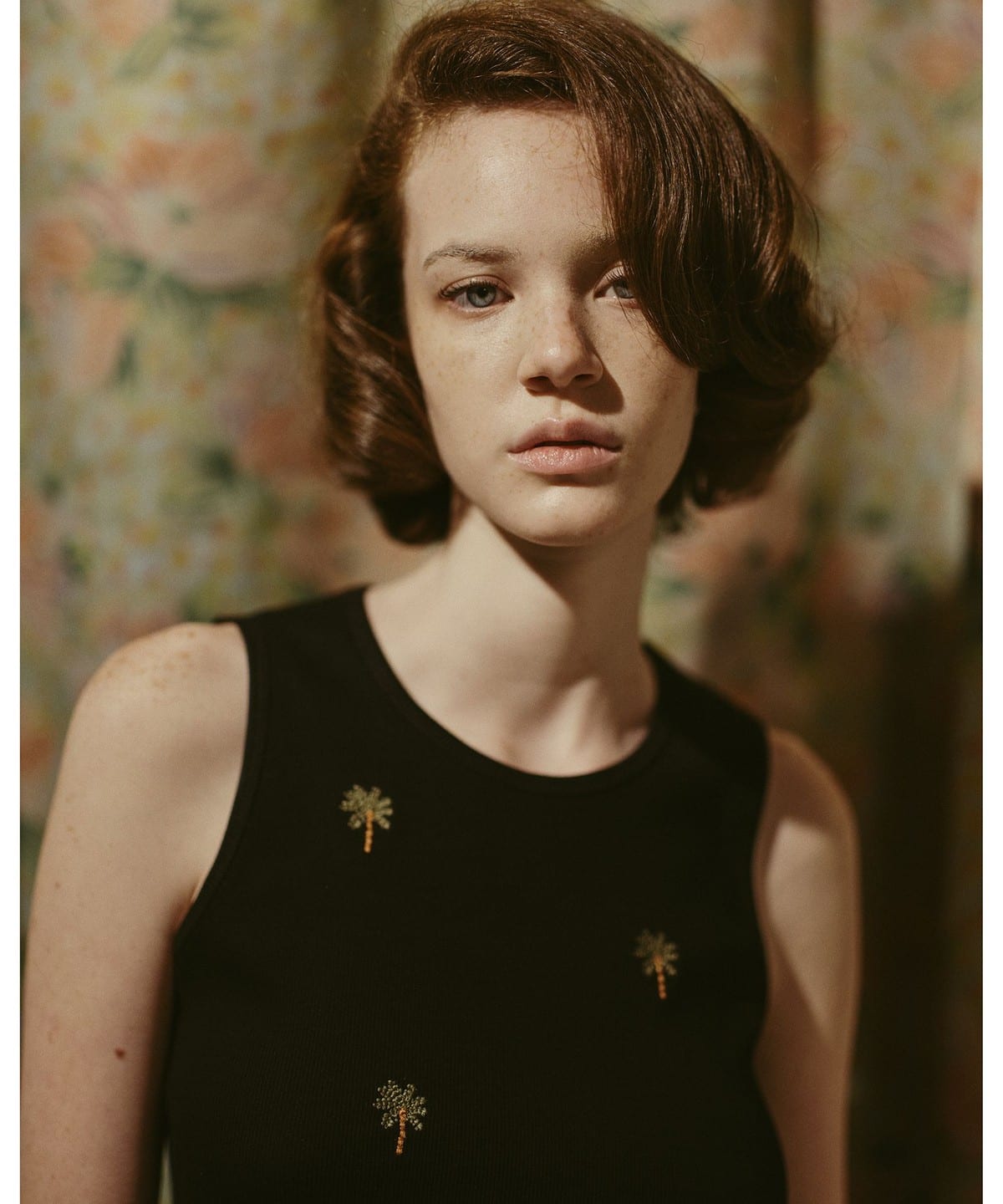 ambiance / Palm Embroidery Sleeveless Tops Tシャツ・カットソー WOMEN BLACK ONE SIZE ambiance / Palm Embroidery Sleeveless Tops Tシャツ・カットソー WOMEN BLACK ONE SIZE