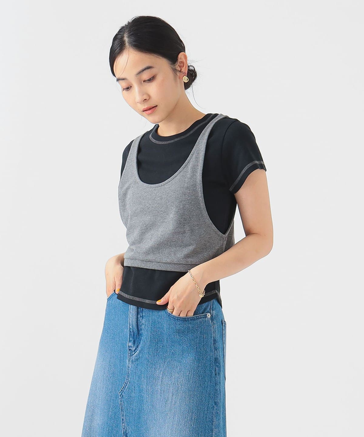 【セットアイテム】レイヤード キャミソール × プルオーバー Tシャツ・カットソー WOMEN BLACK×TOP GREY ONE SIZE 【セットアイテム】レイヤード キャミソール × プルオーバー Tシャツ・カットソー WOMEN BLACK×TOP GREY ONE SIZE