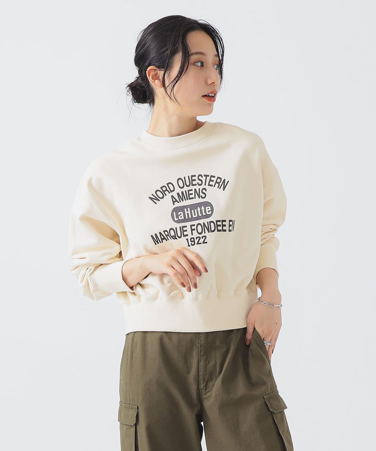 【別注】La Hutte / ロゴ スウェット トップス WOMEN IVORY ONE SIZE 【別注】La Hutte / ロゴ スウェット トップス WOMEN IVORY ONE SIZE