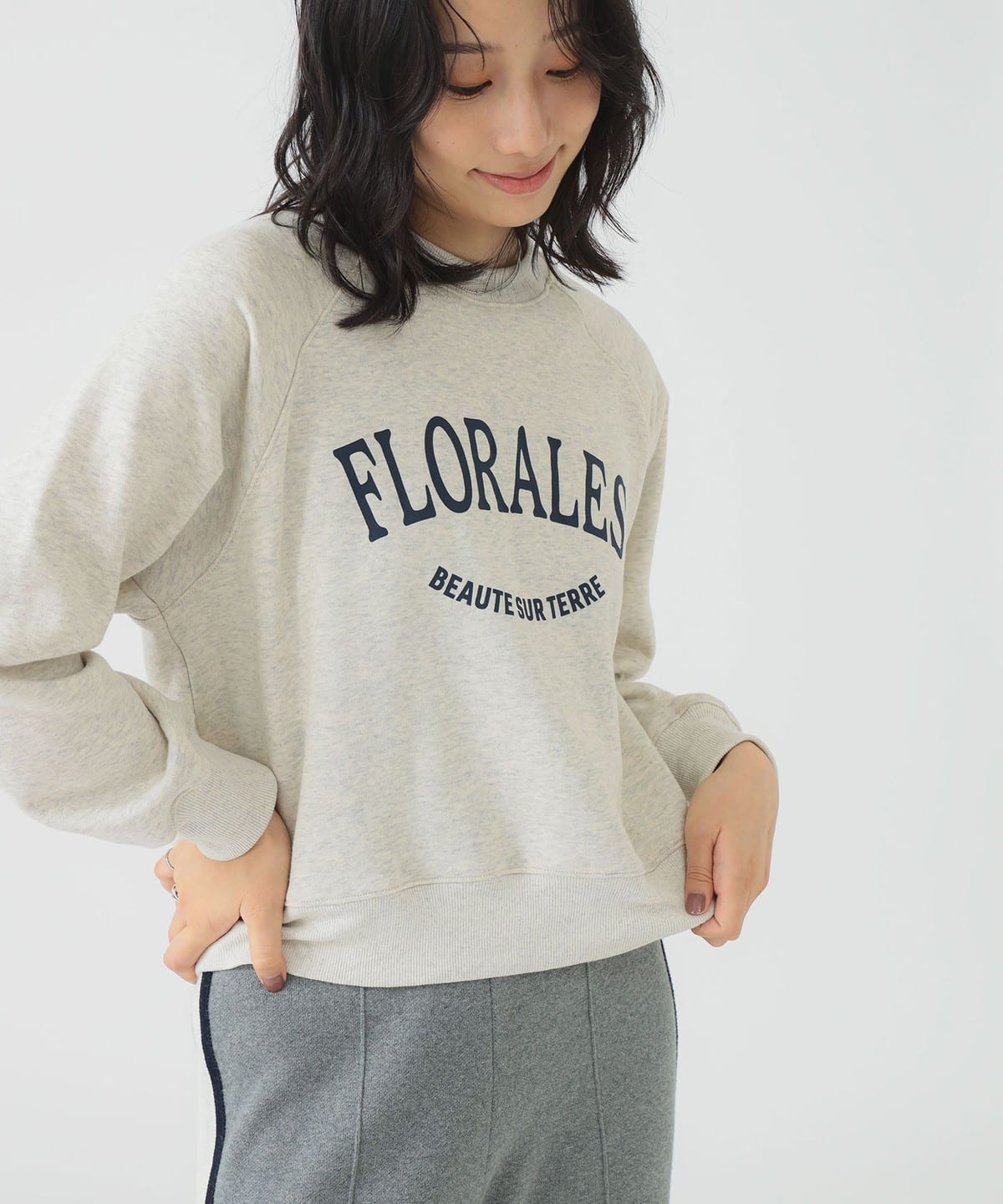 裏起毛 ロゴ プルオーバー トップス WOMEN OATMEAL ONE SIZE 裏起毛 ロゴ プルオーバー トップス WOMEN OATMEAL ONE SIZE
