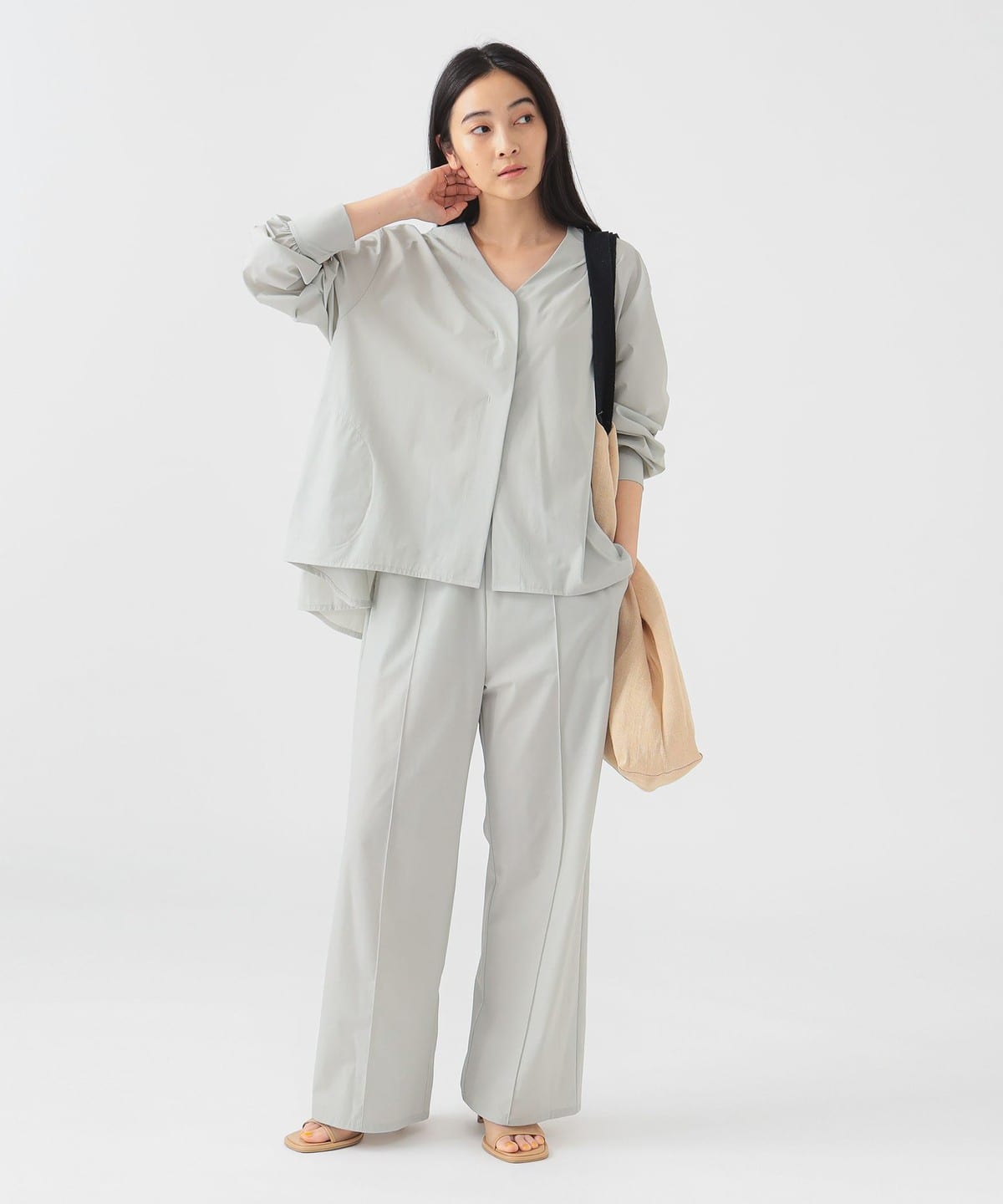 【吸水速乾・UV機能】ランド アンド ウォーター Vネック カーディガン トップス WOMEN LIGHT GREY ONE SIZE 【吸水速乾・UV機能】ランド アンド ウォーター Vネック カーディガン トップス WOMEN LIGHT GREY ONE SIZE