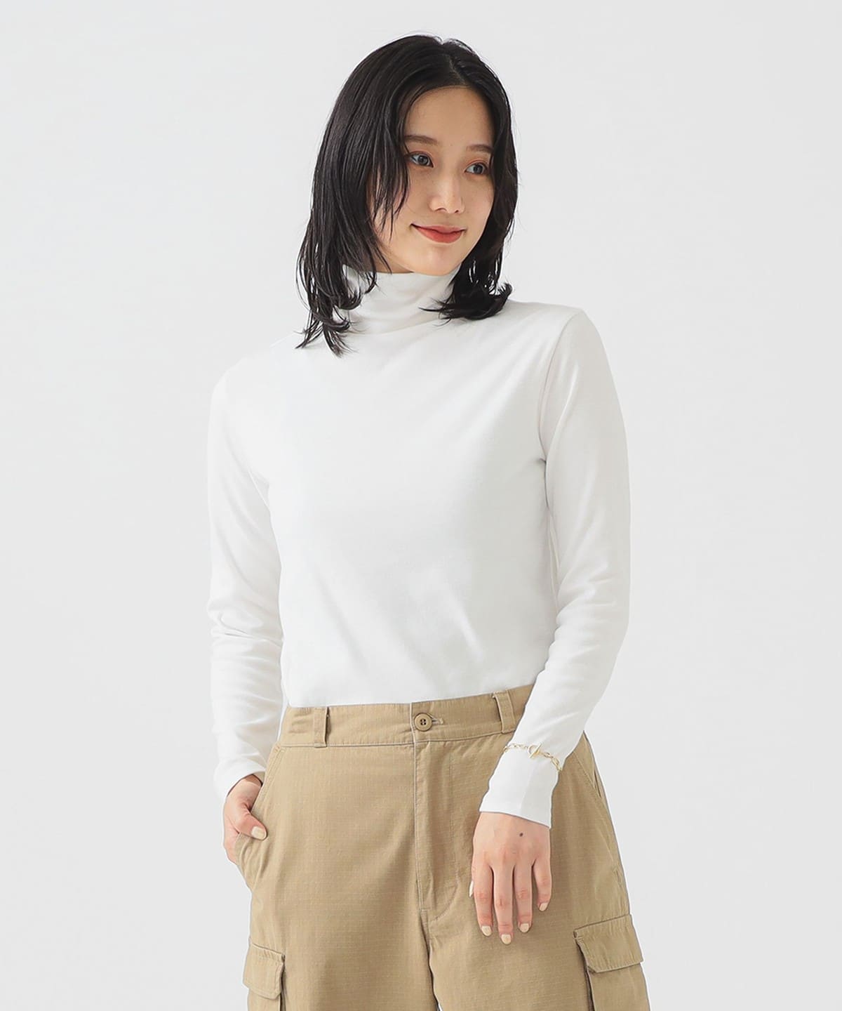 スムース タートルネック カットソー Tシャツ・カットソー WOMEN OFF WHITE ONE SIZE スムース タートルネック カットソー Tシャツ・カットソー WOMEN OFF WHITE ONE SIZE