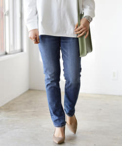 SOMETHING / HANA TAPERED デニムパンツ