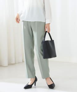 センタープレス テーパードパンツ