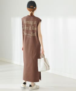 ▲Manhattan Portage × B:MING by BEAMS / 別注 ピグメント ロゴ プリント ワンピース