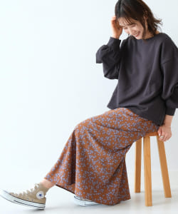 ▲フラワープリント ナロースカート