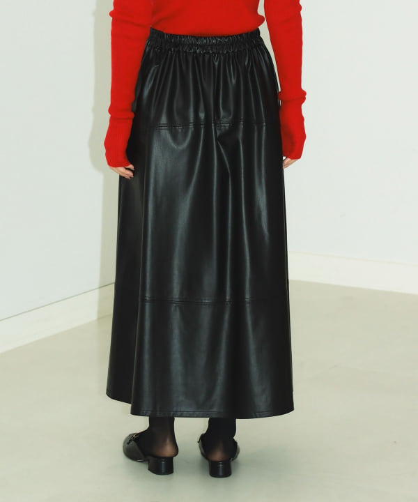 【新品タグ付】デミルクスビームス フェイクレザー フレアスカート Demi-Luxe BEAMS（デミルクス ビームス）フェイクレザー フレア