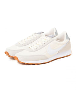 NIKE / デイブレイク