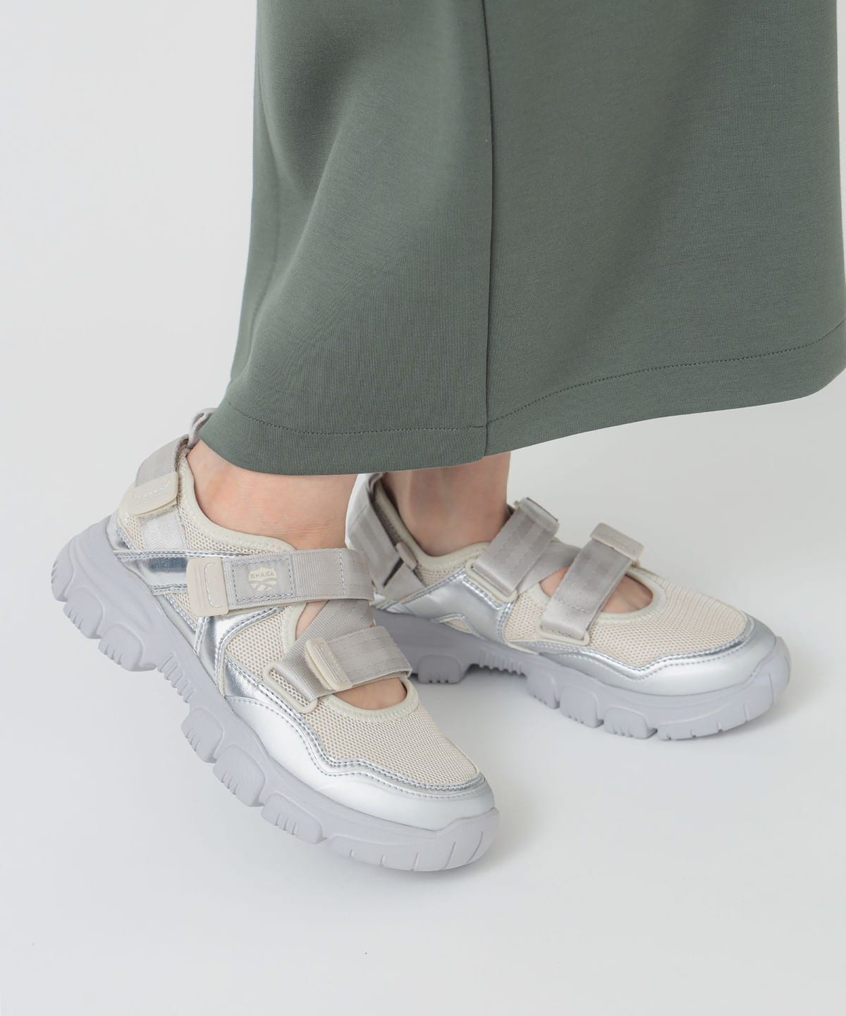 SHAKA シャカ / OTTER TRAIL AT(22cm 25cm) シューズ WOMEN SILVER/LINEN 6 SHAKA シャカ / OTTER TRAIL AT(22cm 25cm) シューズ WOMEN SILVER/LINEN 6